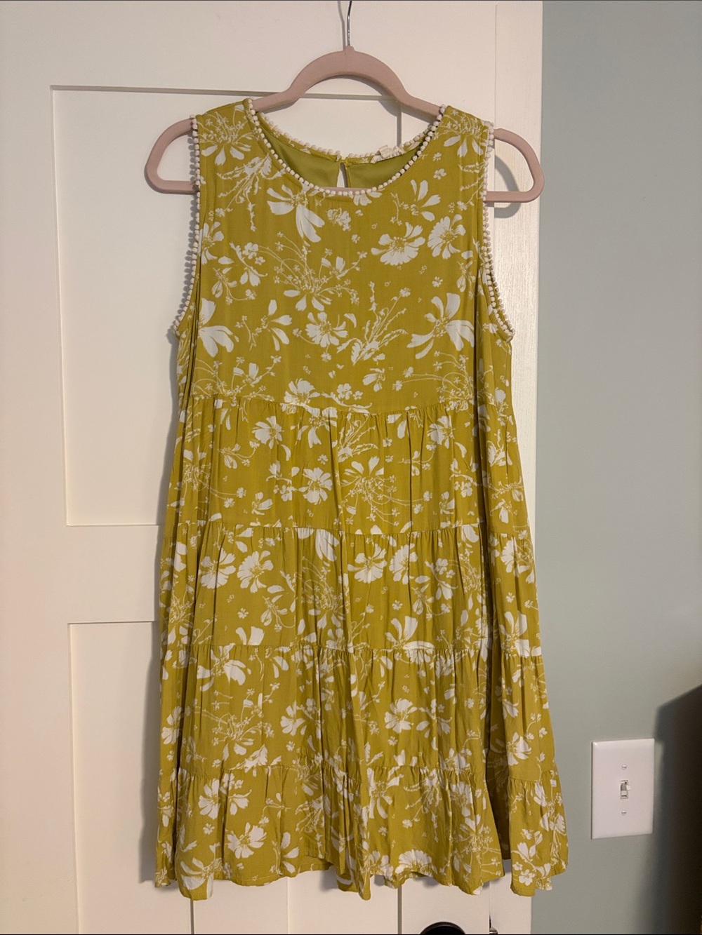 JODIFL Yellow-Green Floral Sleeveless Tiered Dress